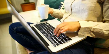 Quase 70% dos brasileiros temem comprar remédios pela internet, revela pesquisa