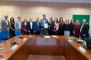 Avanços na logística reversa de medicamentos são pauta em reunião da Febrafar