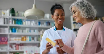 CFF amplia funções de farmacêuticos em serviços de saúde; veja quais